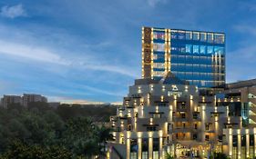 Pyramid Continental Hotel  5*