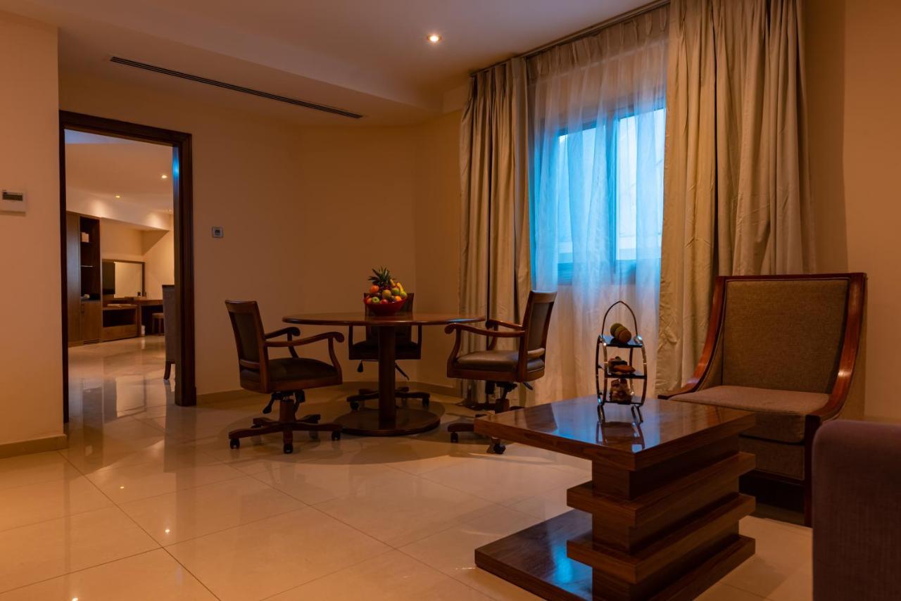 Pyramid Continental Hotel Juba Bagian luar foto