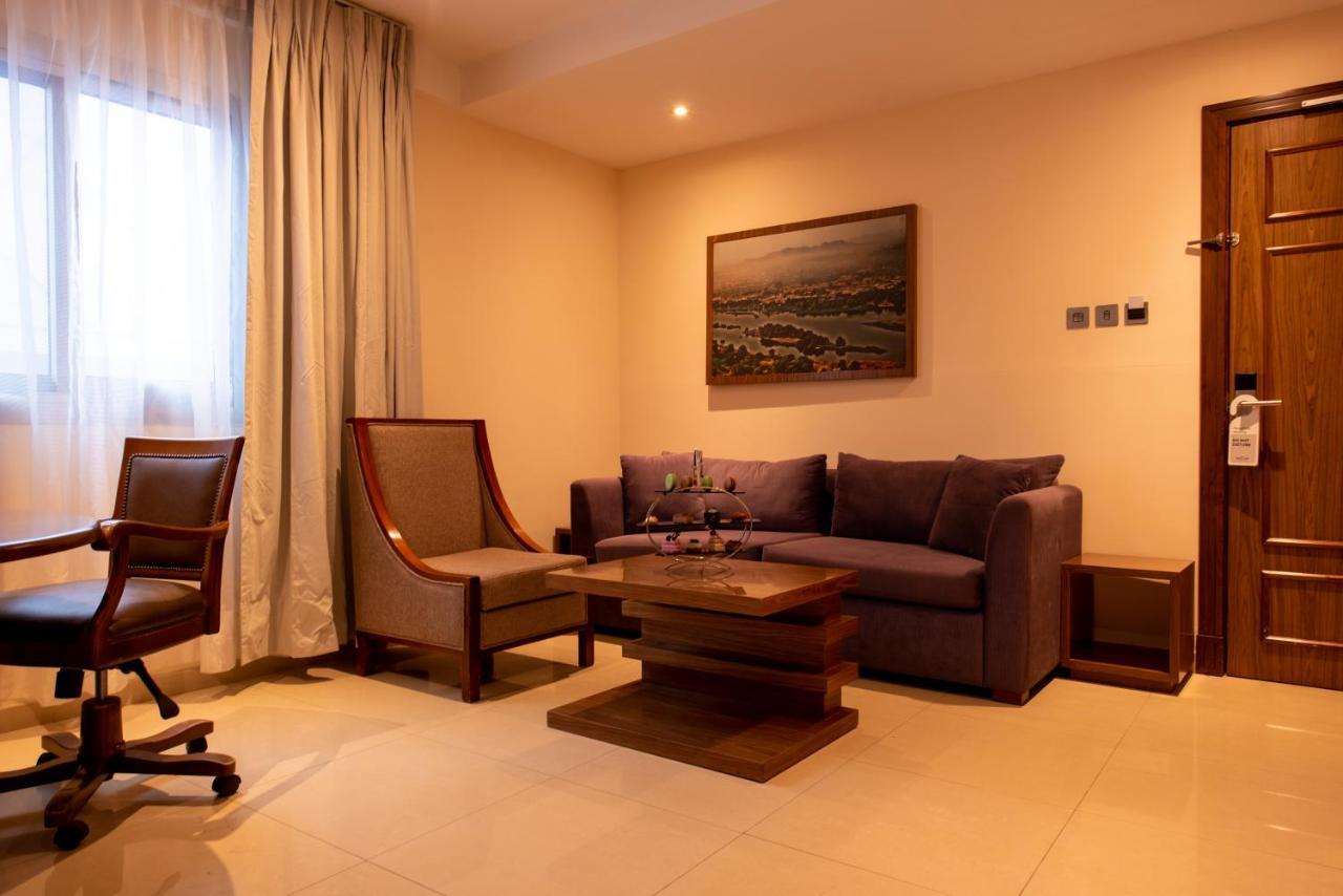 Pyramid Continental Hotel Juba Bagian luar foto